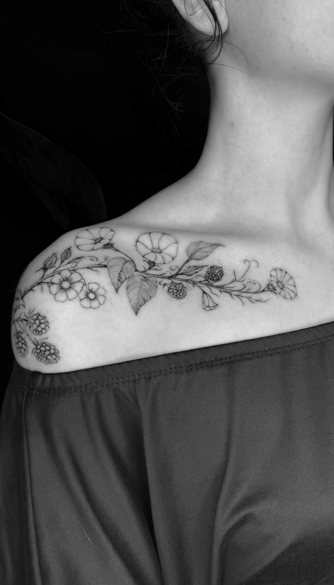 Floral tattoo by Alina Amberland