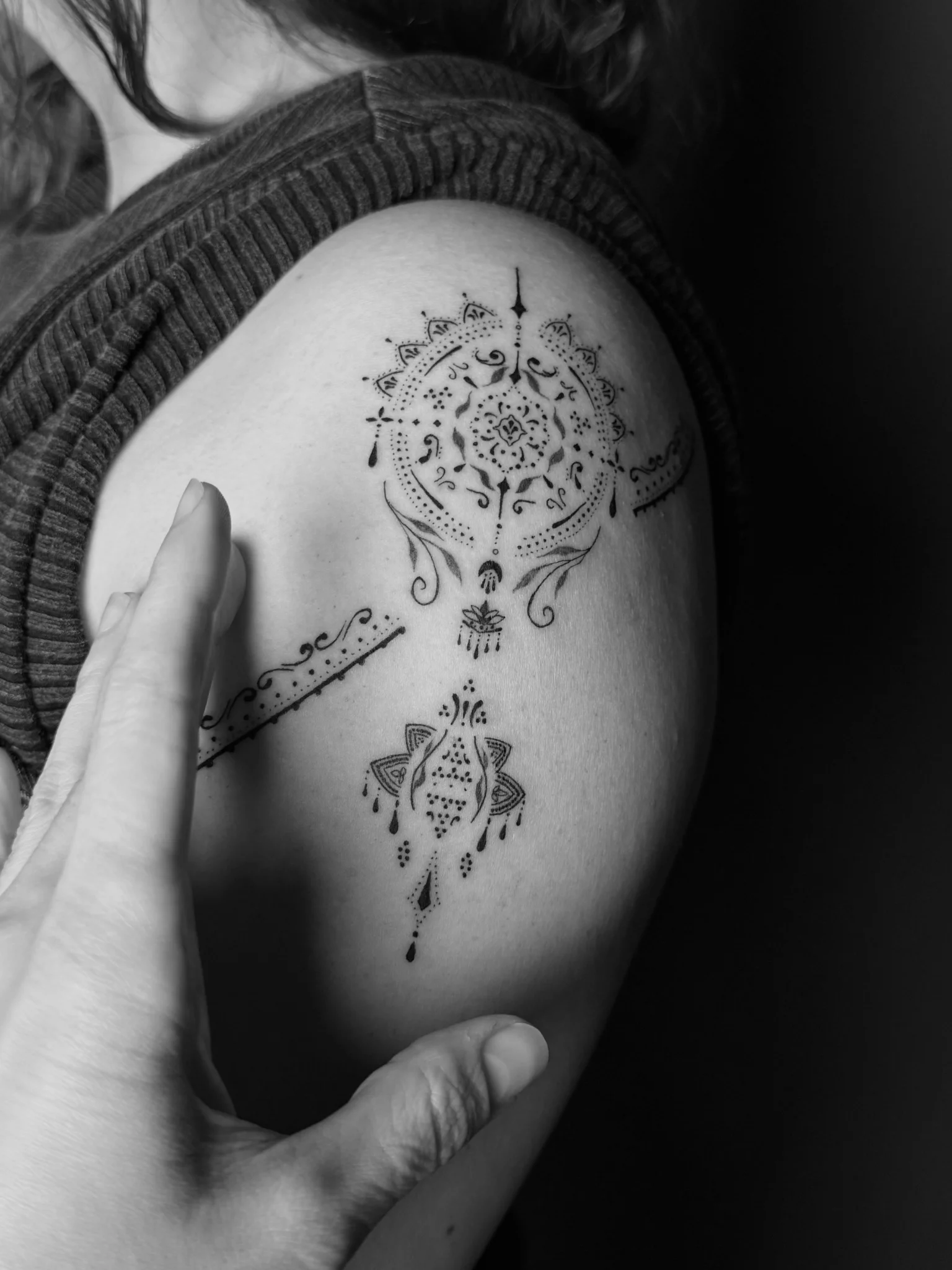 Ornamental tattoo by Mony Ruiz