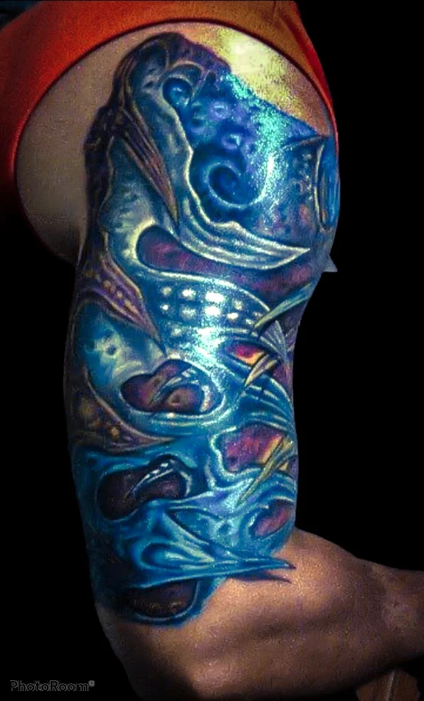 Biomechanical tattoo by Emerson Rm