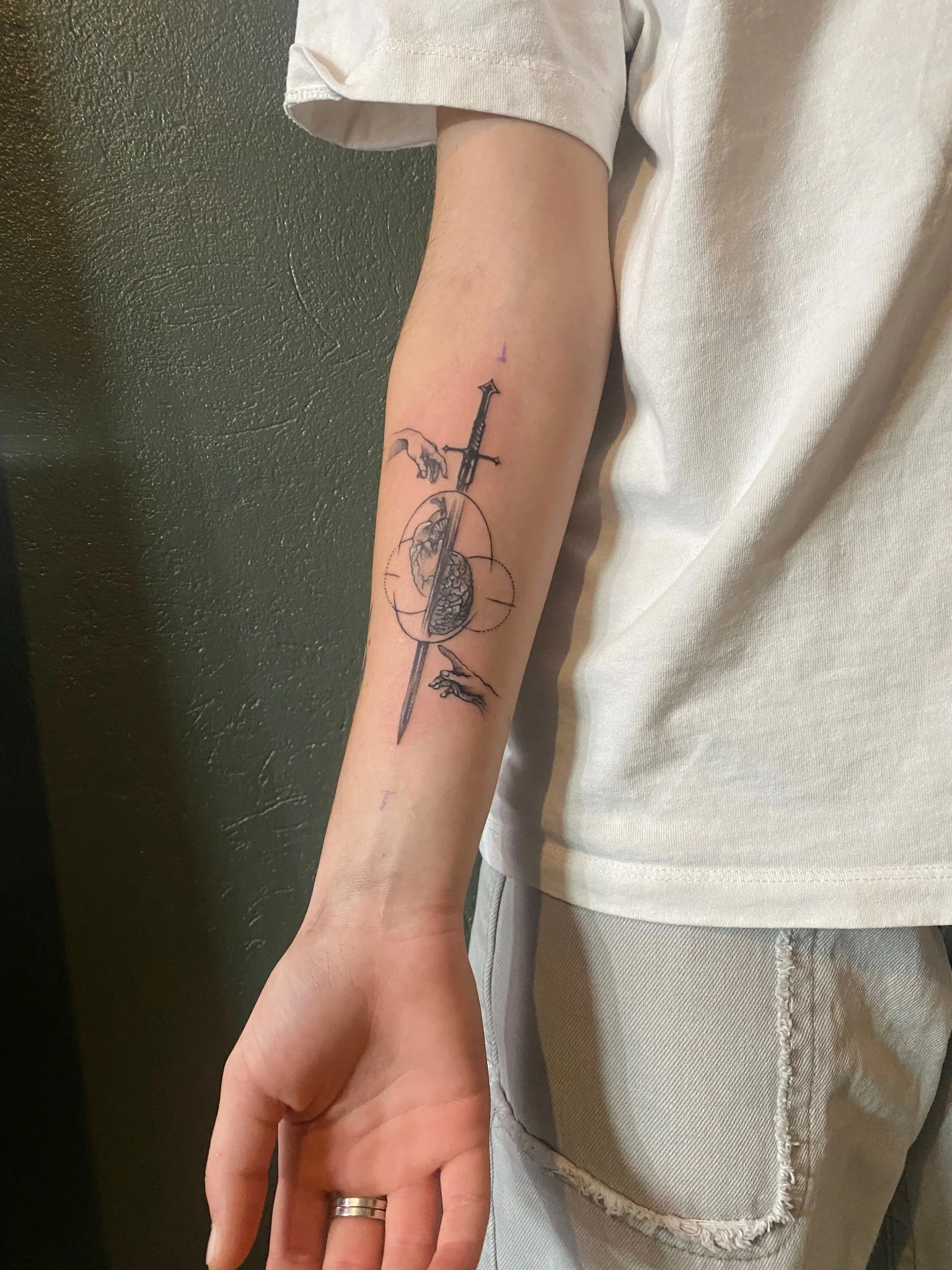 Fine Line tattoo