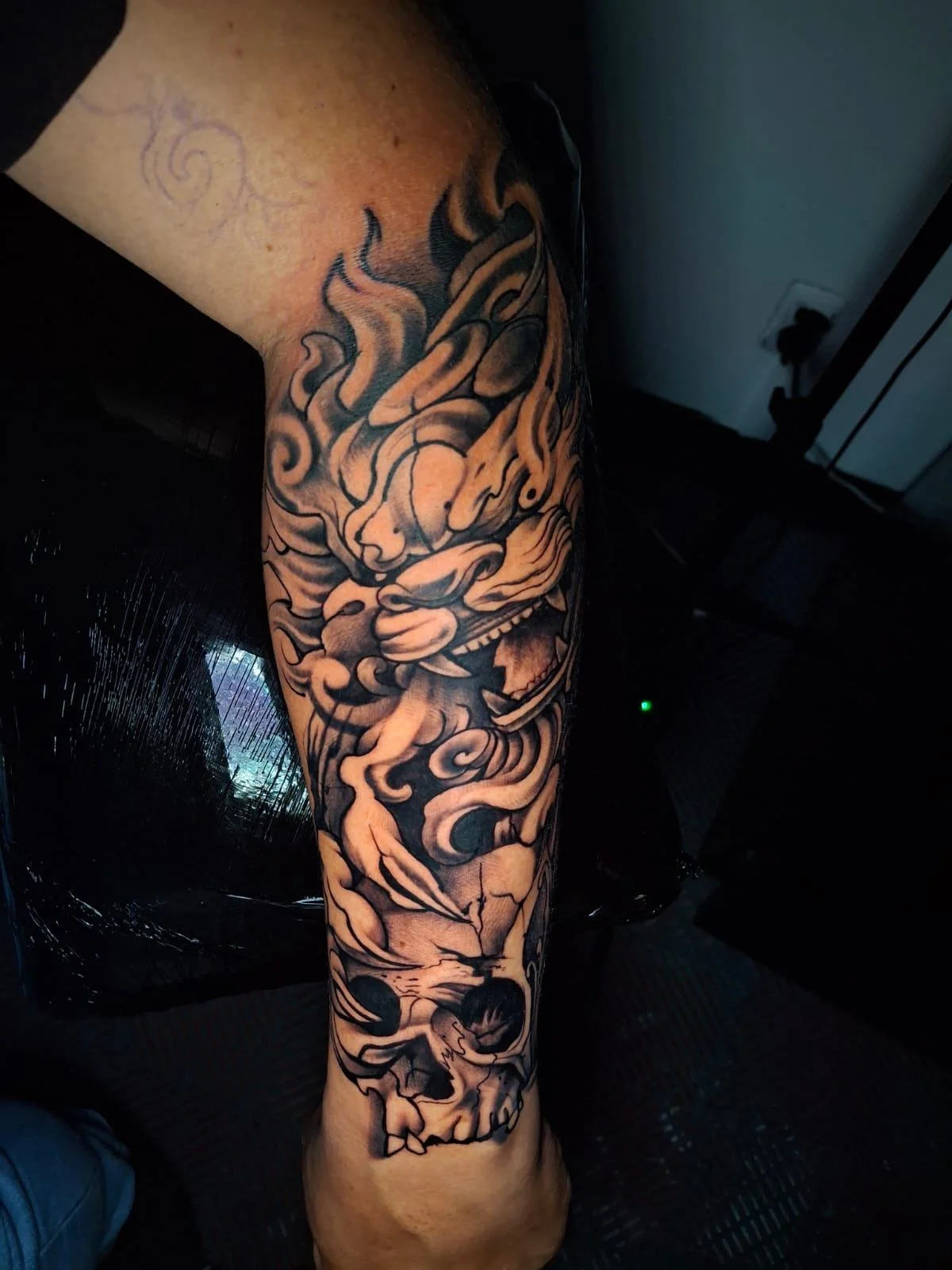 Black & Grey tattoo by rojo