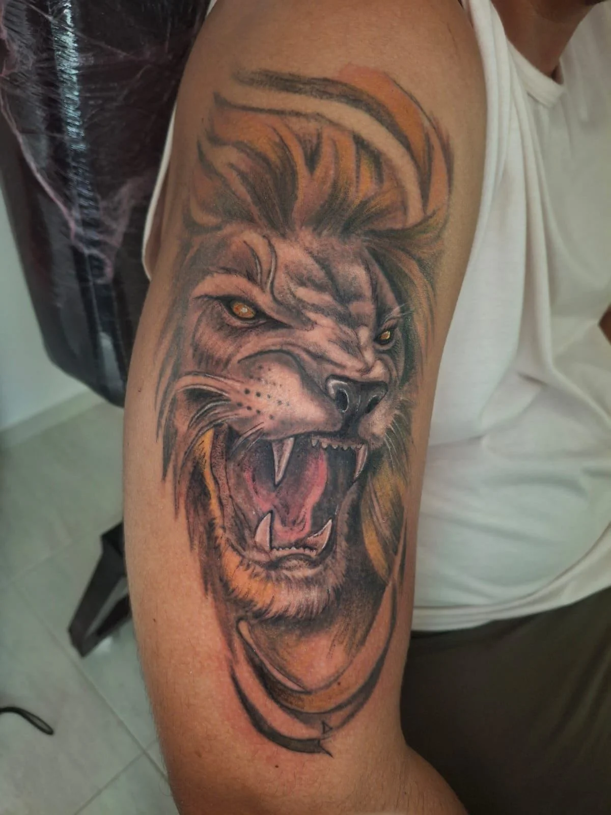 Neo-Traditional tattoo by rojo