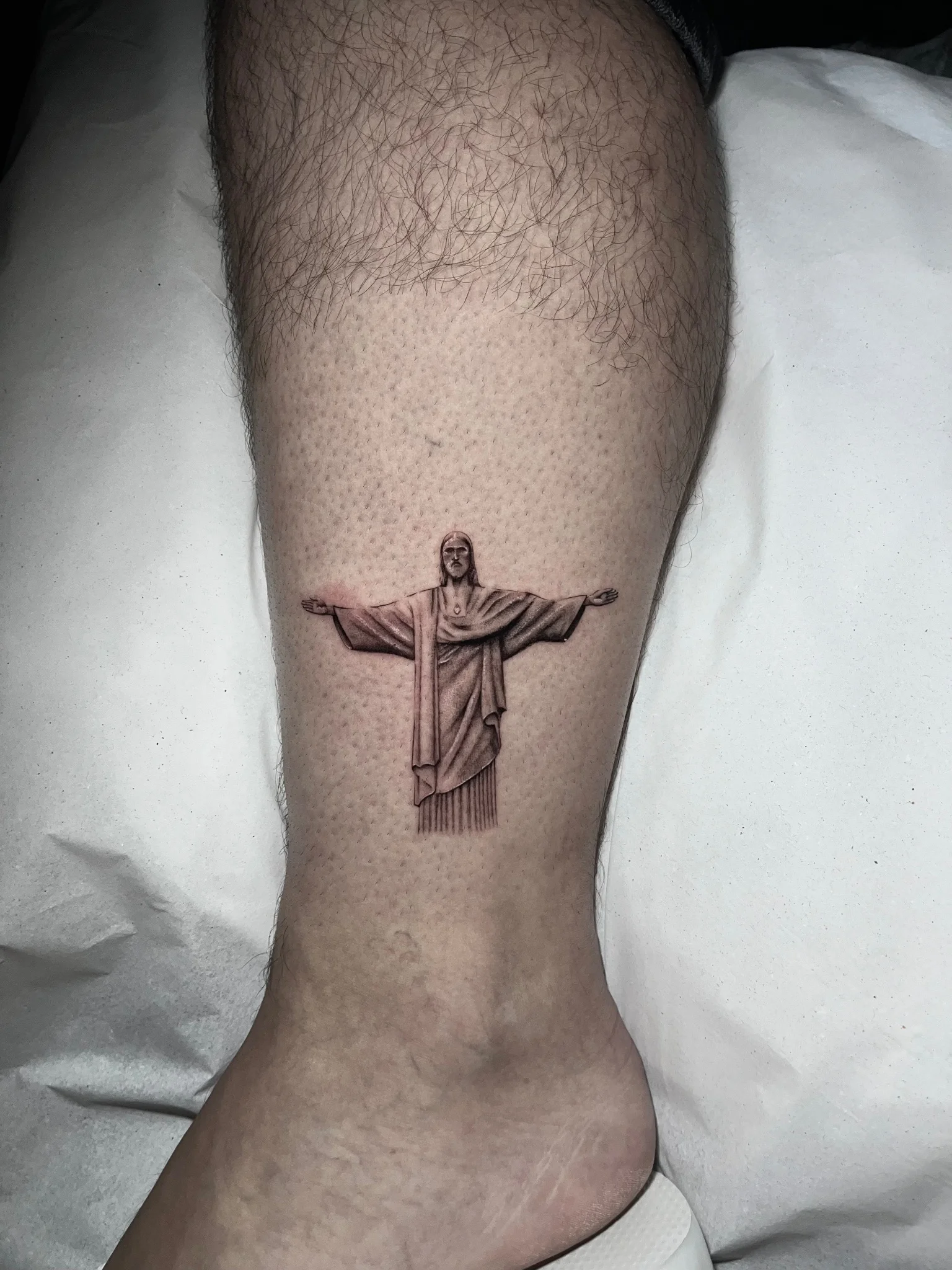 Fine Line tattoo