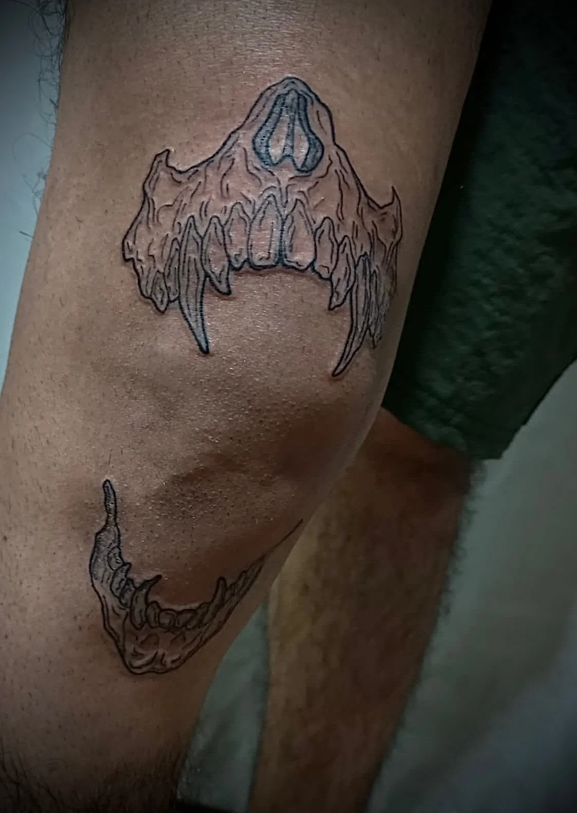 Blackwork tattoo by Ale Alarza