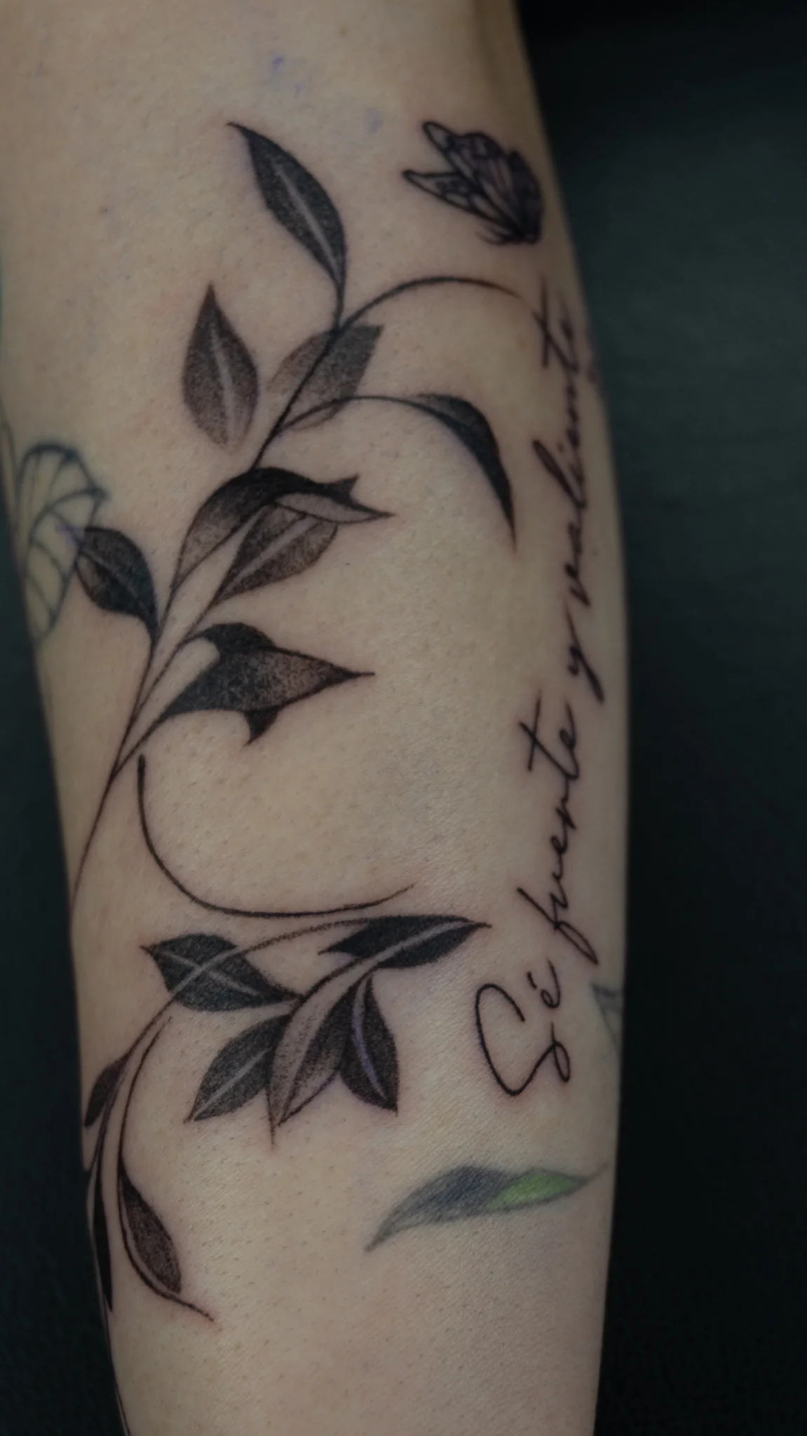 Fine Line tattoo