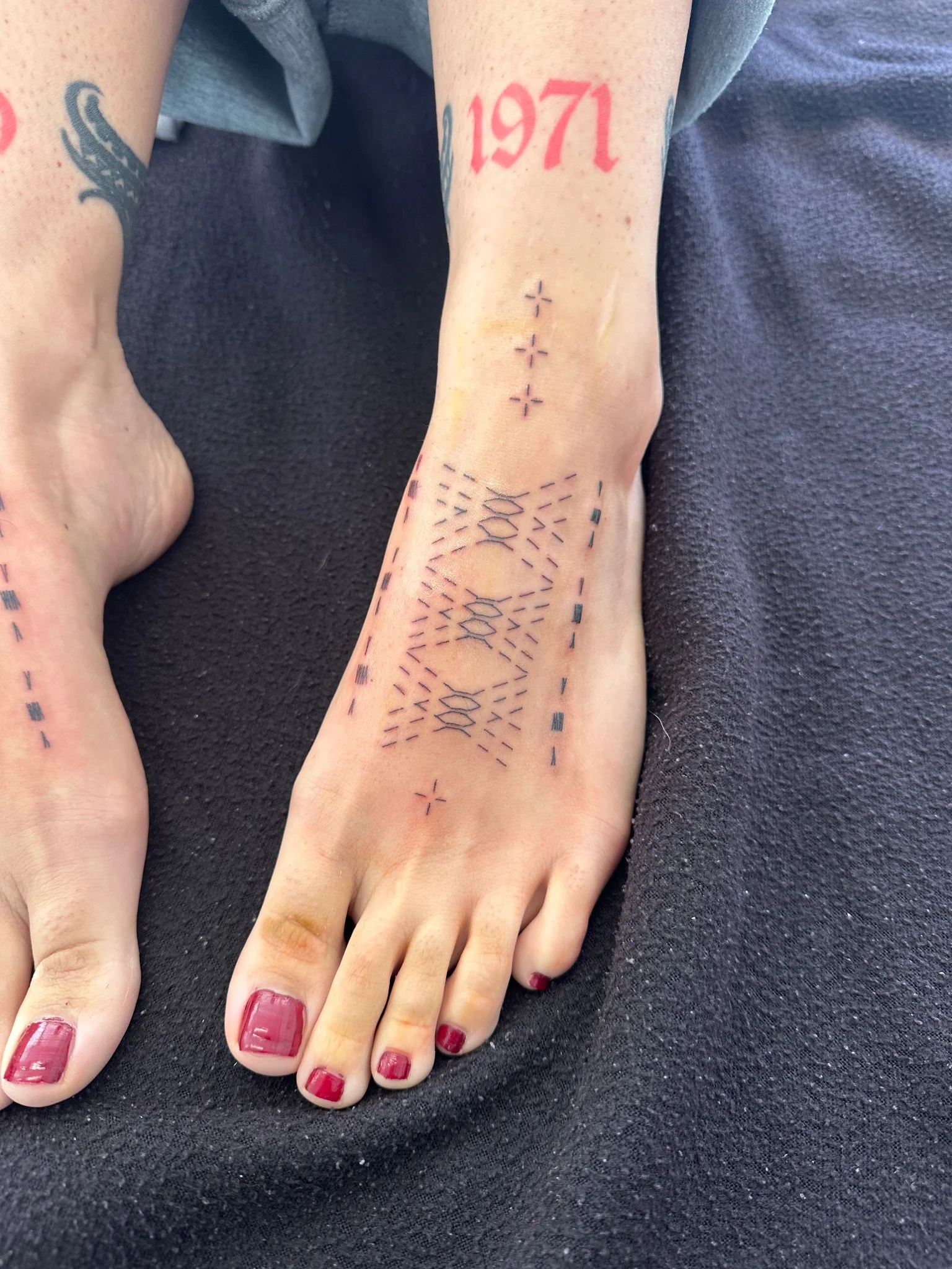 Fine Line tattoo