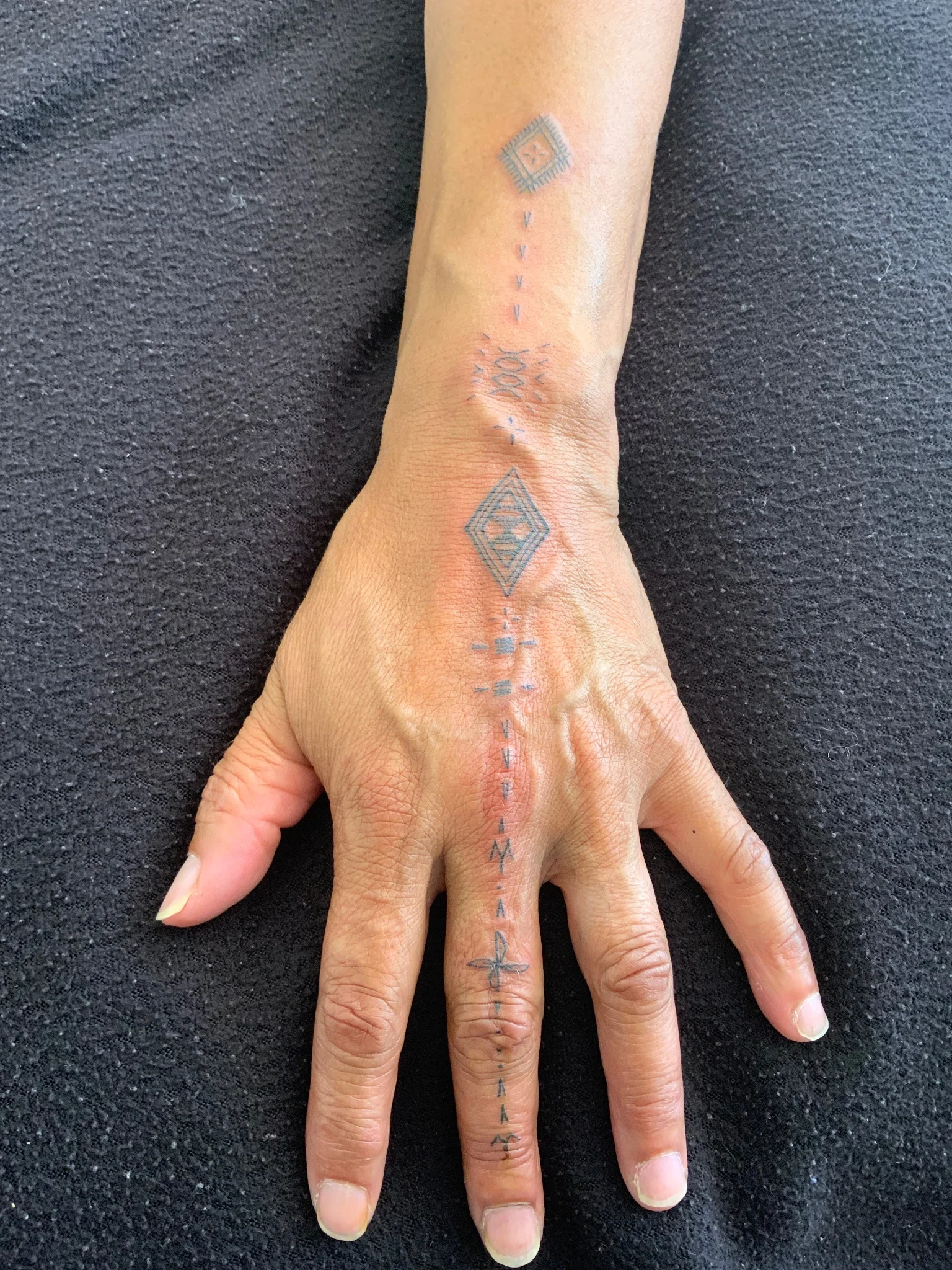 Fine Line tattoo