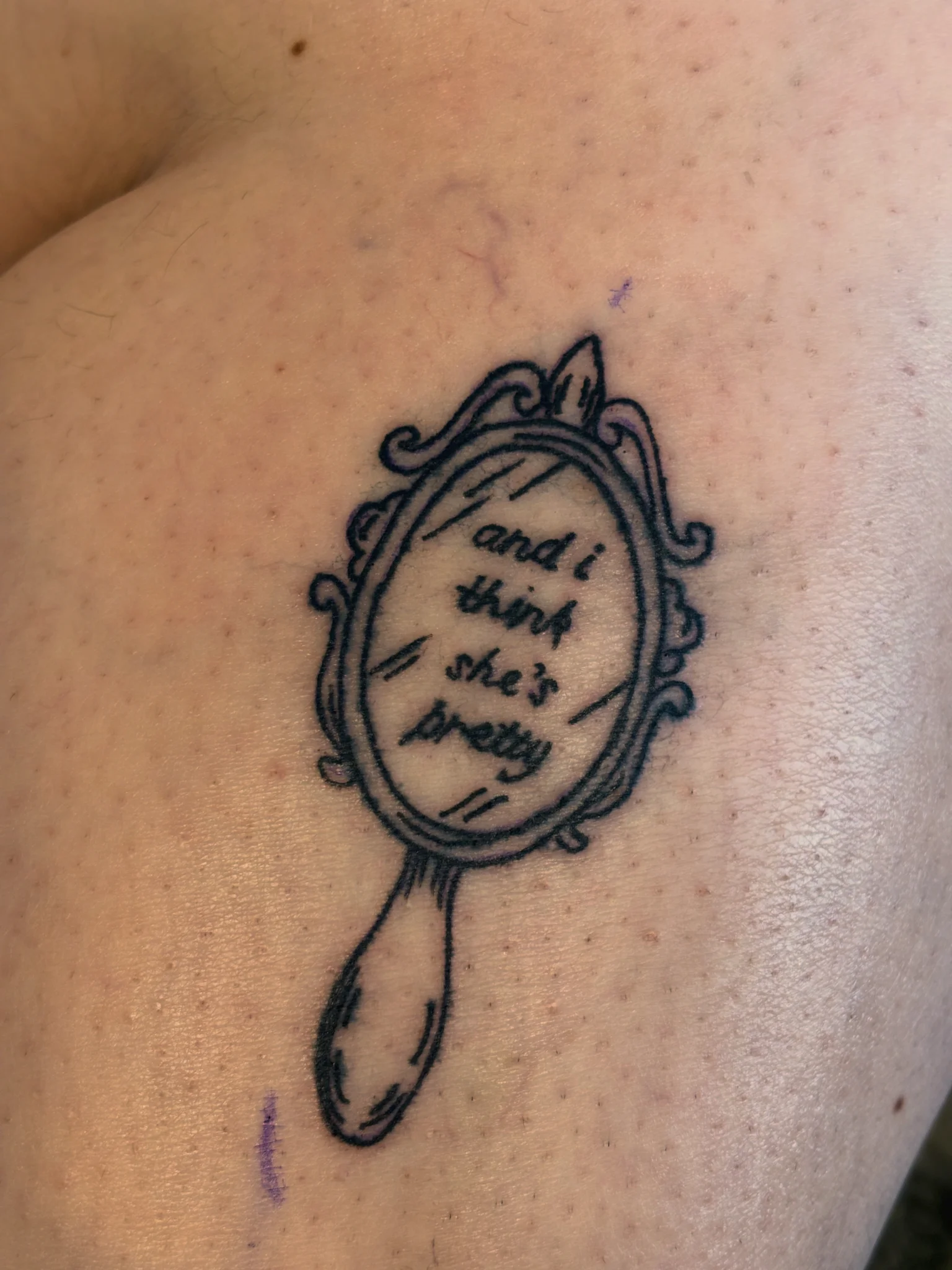 Fine Line tattoo