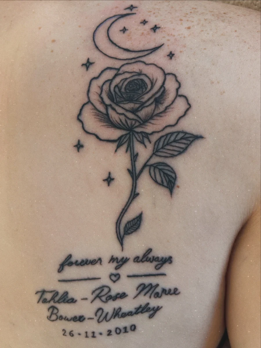 Fine Line tattoo