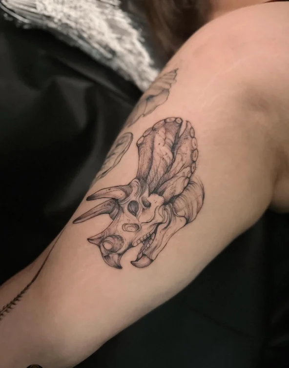 Black & Grey tattoo