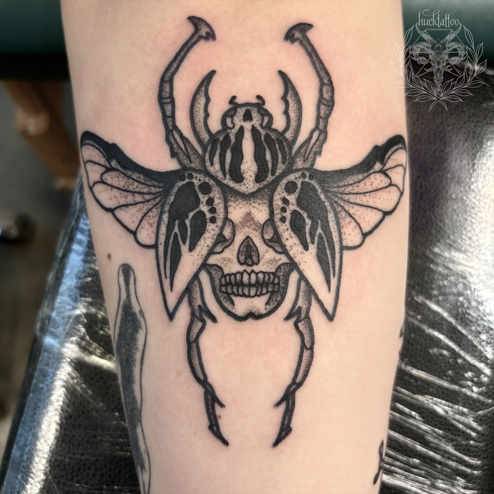 Illustrative tattoo