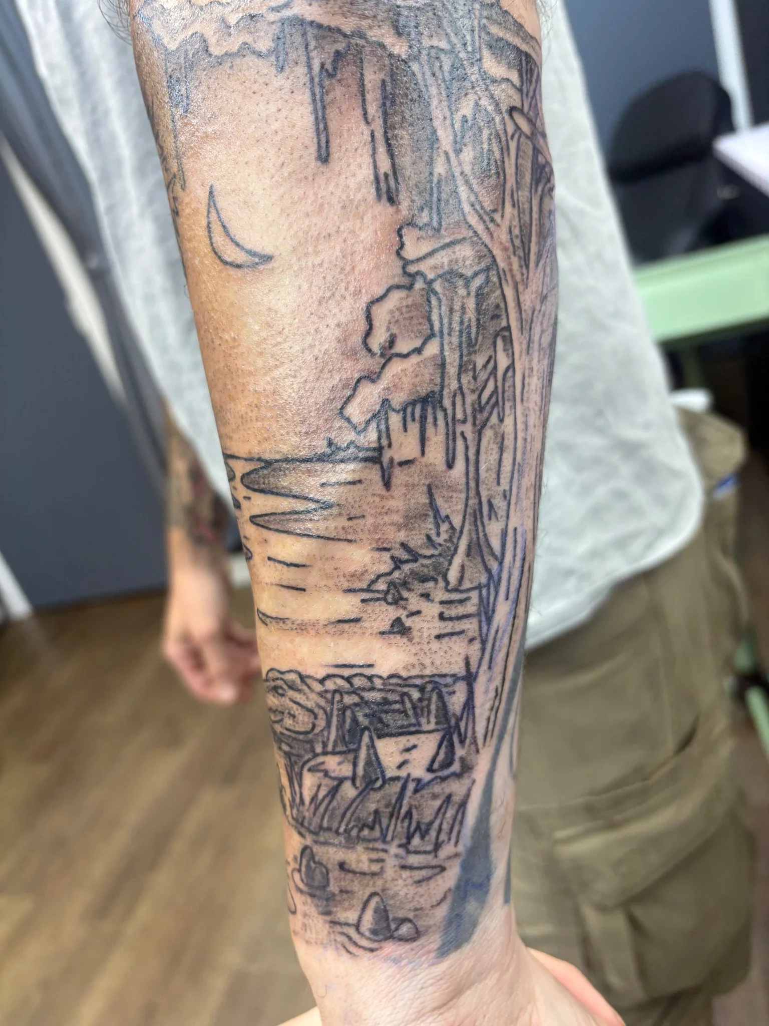 Feminine tattoos, black and gray tattoos, color tattoos, custom tattoos, floral, coverup tattoos
