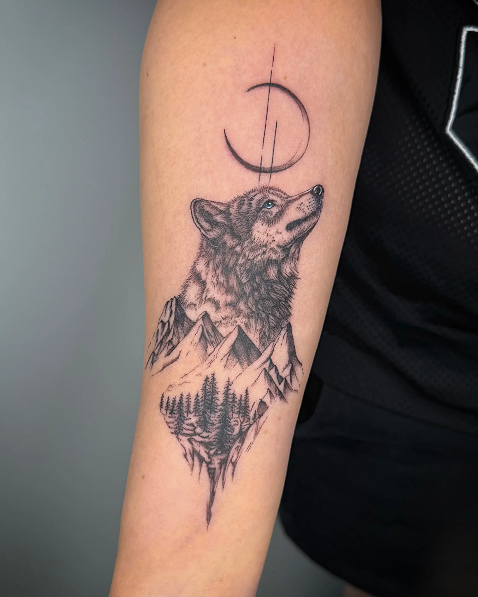 Micro-realism tattoo by ankhartist