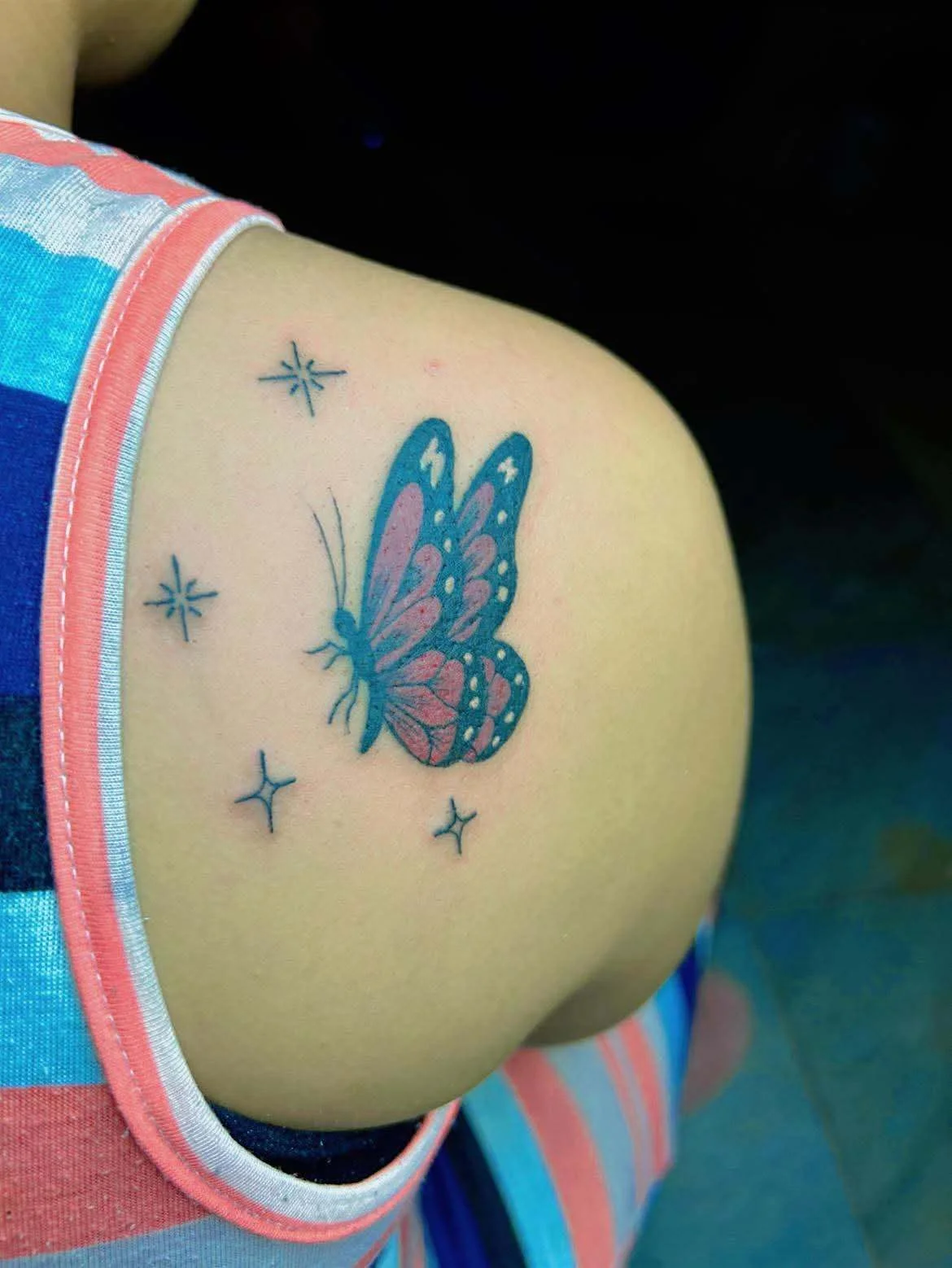 Illustrative tattoo by moraopemacdonald