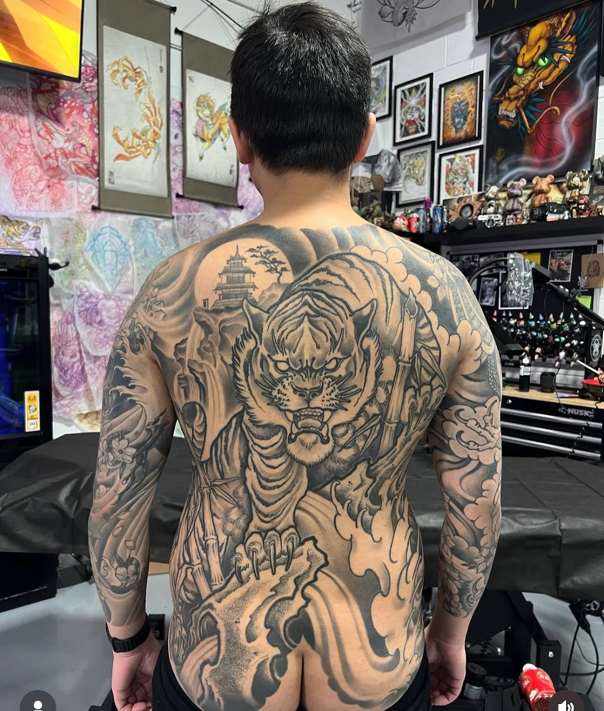 Skull and Lotus Tattoo tattoo shop in Calgary, AB