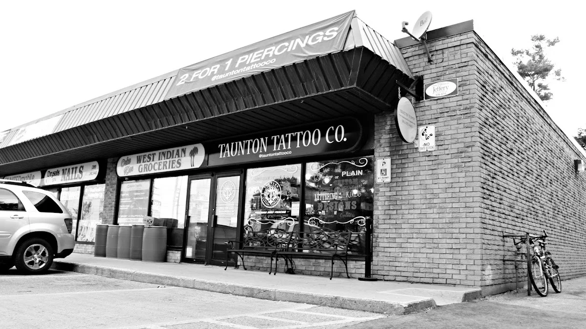 Taunton Tattoo Company tattoo shop in Oshawa, ON