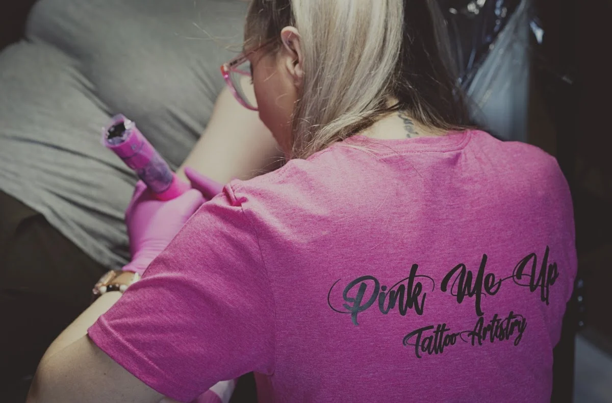Pink Me Up Tattoo Artistry tattoo shop in Regina, SK