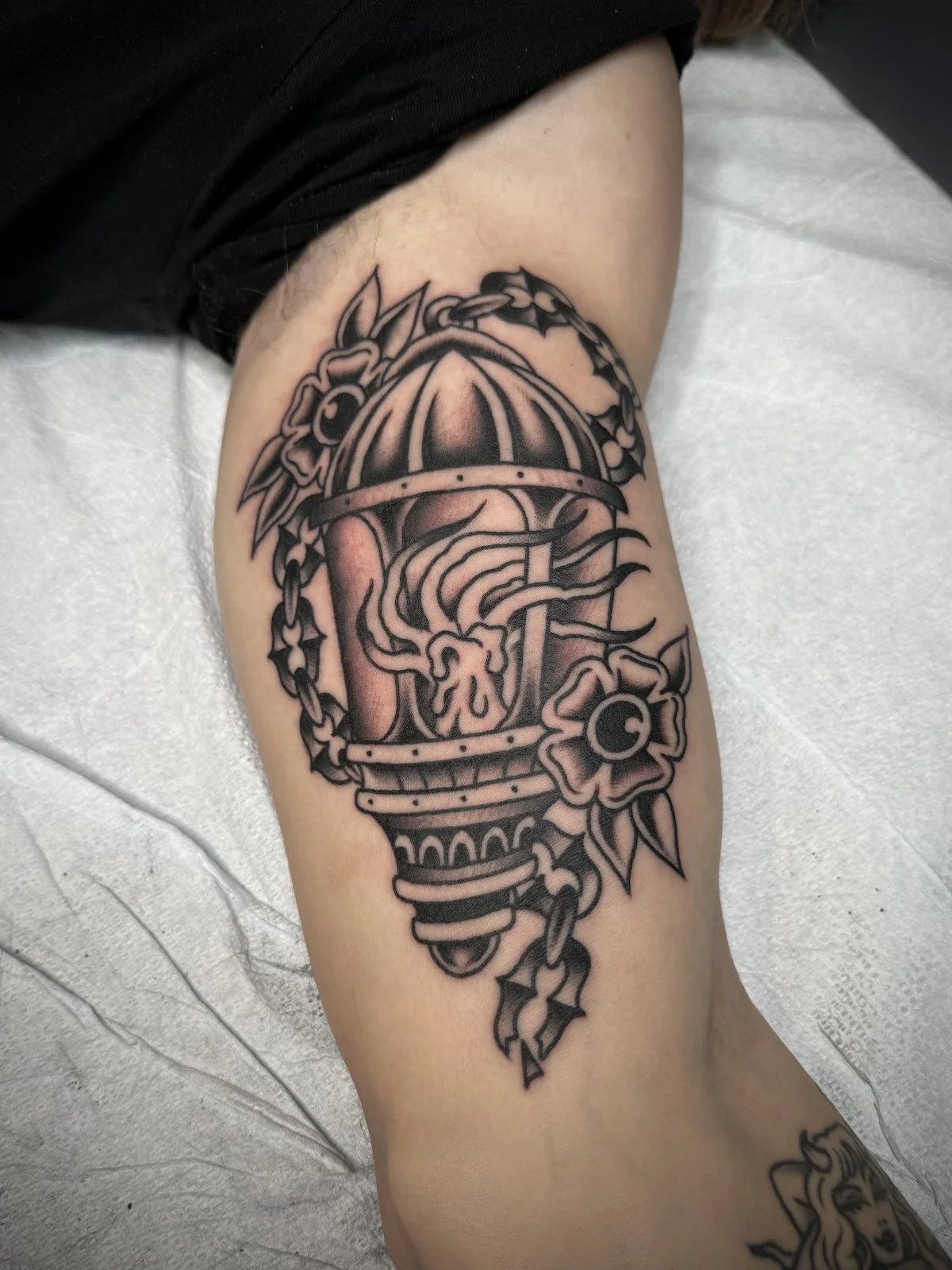 Neon Tiger Tattoo tattoo shop in Kelowna, BC