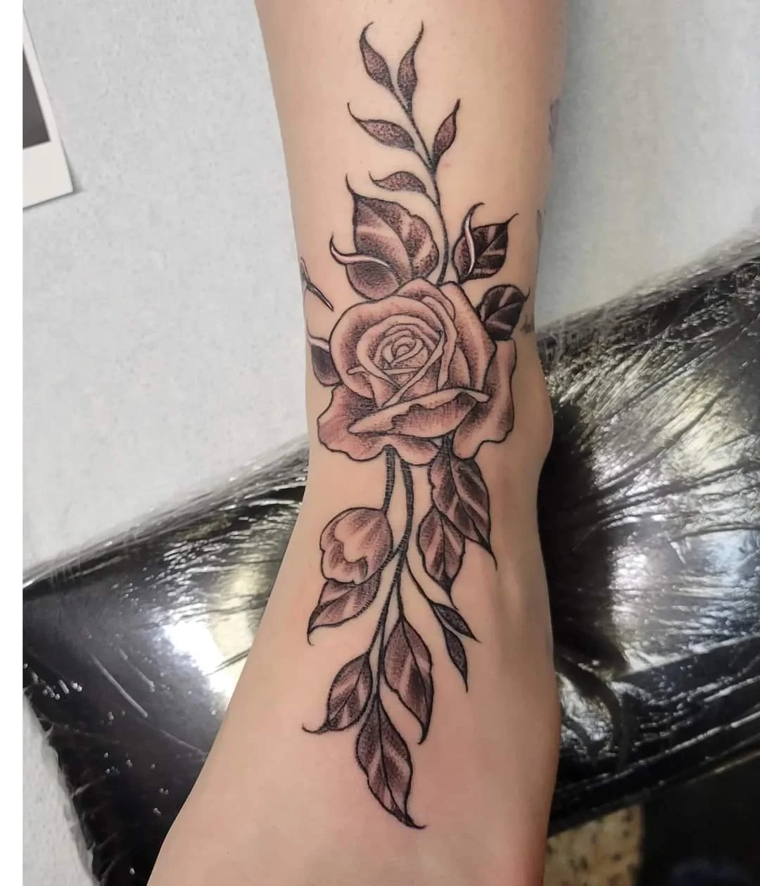 Mutiny Tattoo, Piercing & More tattoo shop in Kingston, ON