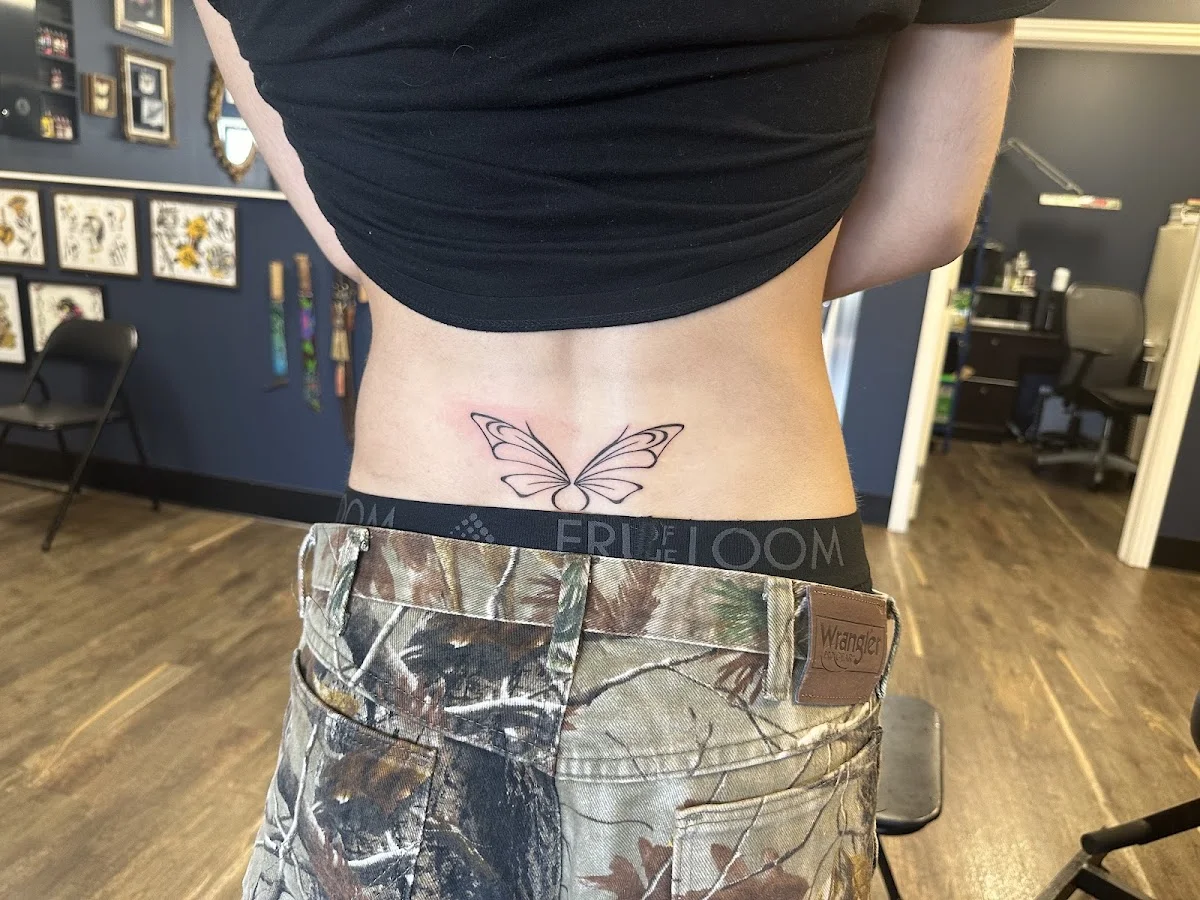 Crow And Anchor Tattoo Company tattoo shop in Chatham, ON
