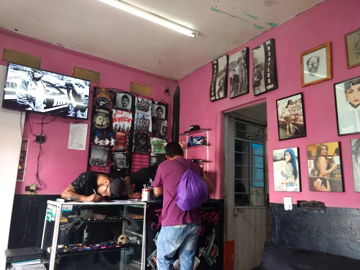 Blacktooth Tattoo Studio tattoo shop in Ecatepec de Morelos, Méx.