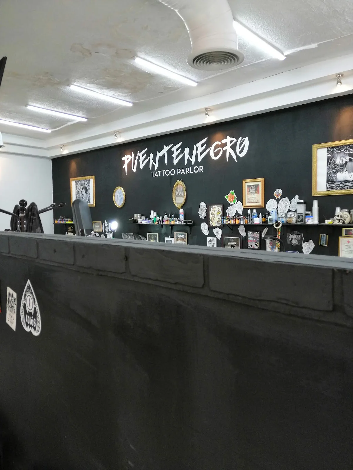 Puentenegro Tattoo Parlor tattoo shop in Juarez, Chih.
