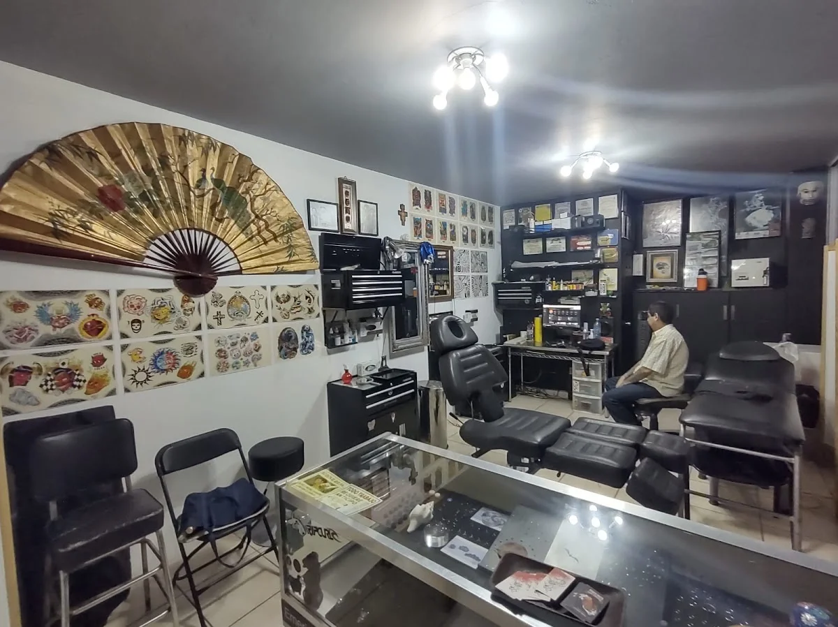 Samurai Sword Tattoo & Piercing tattoo shop in Zapopan, Jal.