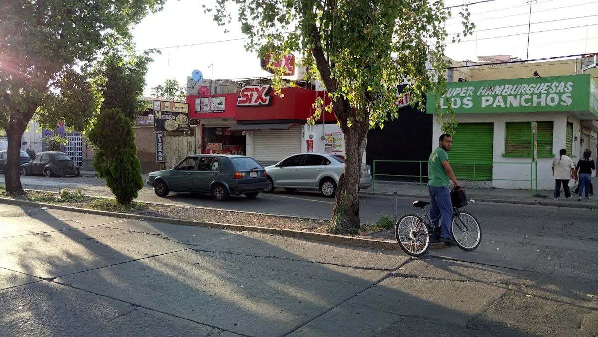 Los Hippies Smoke Shop & WackoTattoo tattoo shop in Aguascalientes, Ags.