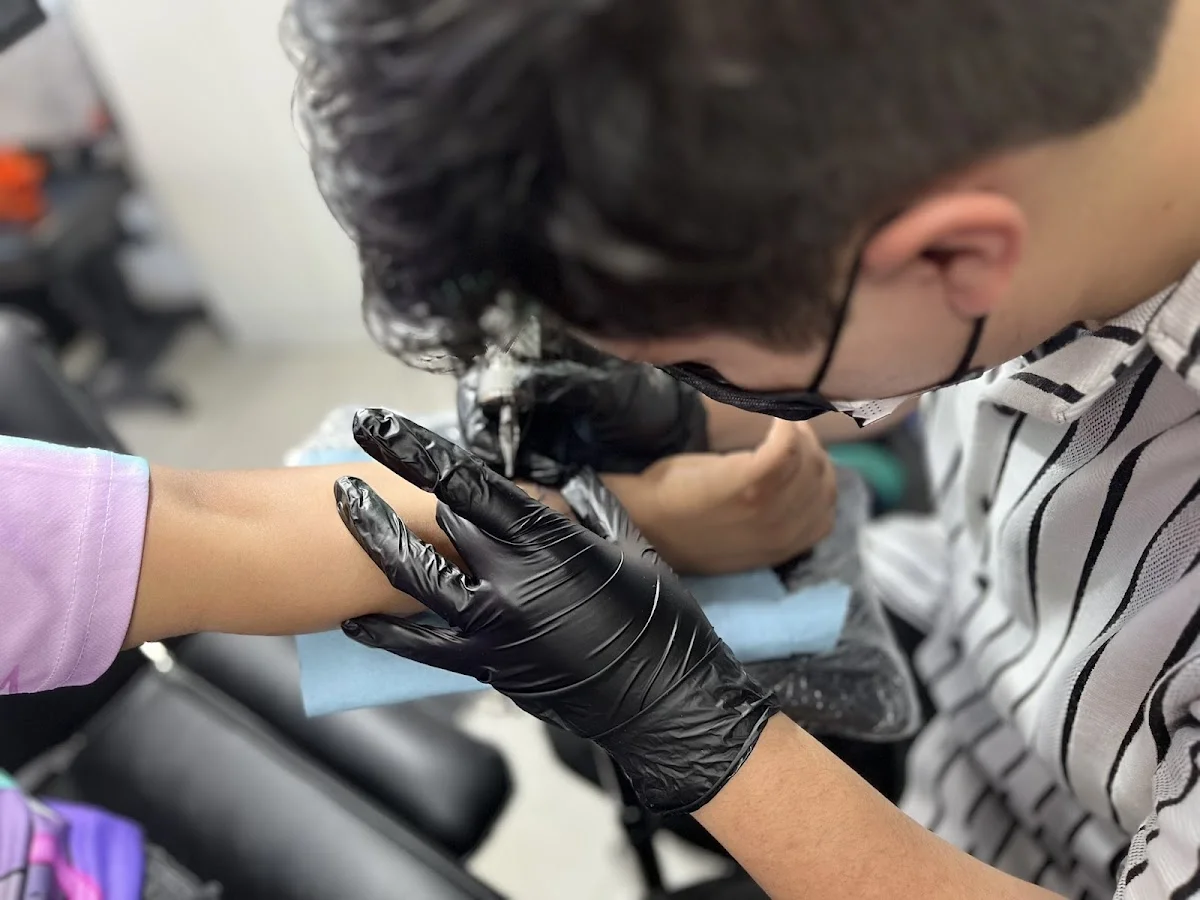 Instituto Tecnológico Tattoo Derflingher tattoo shop in Santiago de Queretaro, Qro.