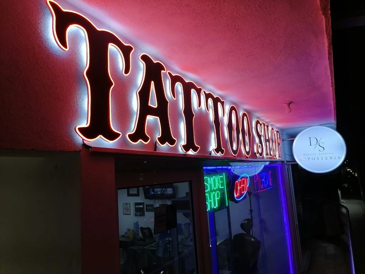 Free Lines Tattoos tattoo shop in Ciudad Apodaca, N.L.