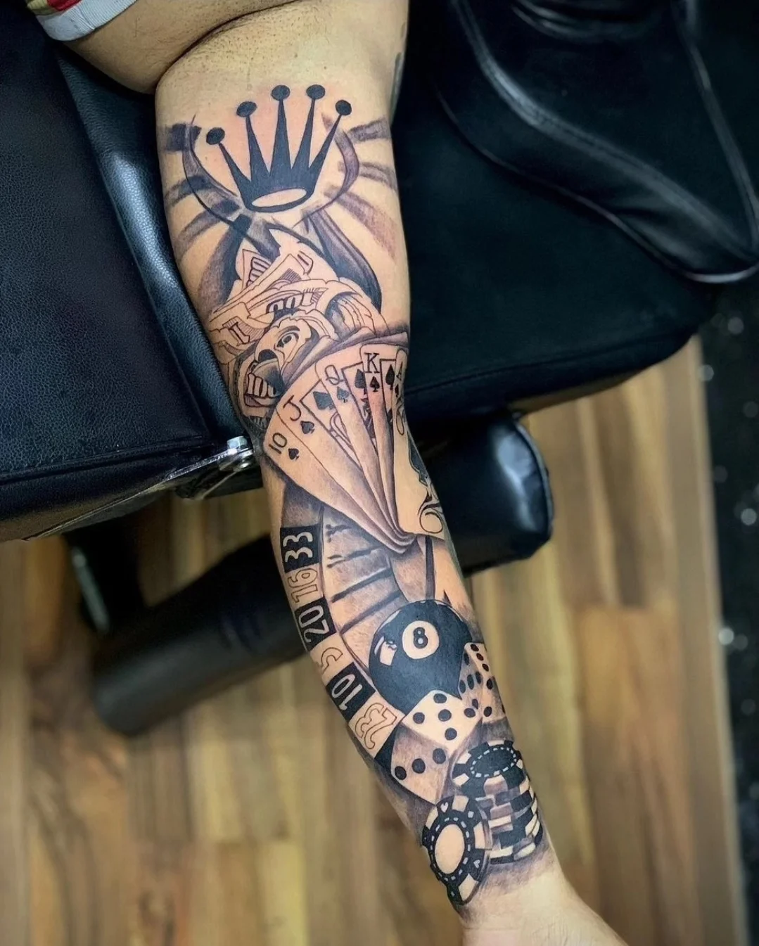 Iaan Tattoos Golden Hill Tattoo Supplys tattoo shop in Tonala, Jal.