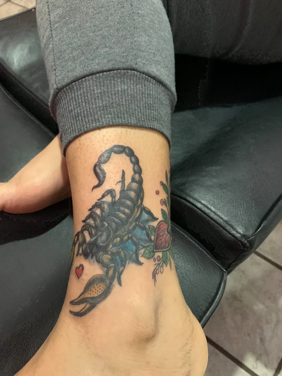Hueso Tattoo tattoo shop in Villahermosa, Tab.