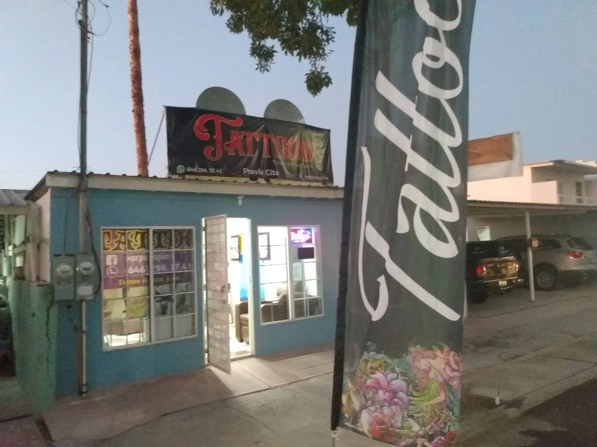 Púrpura pink tattoos tattoo shop in Ensenada, B.C.