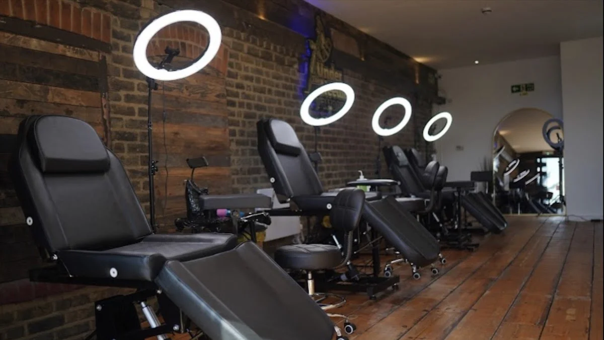 Under The Needle Tattoos - Tattoo Shop London photo