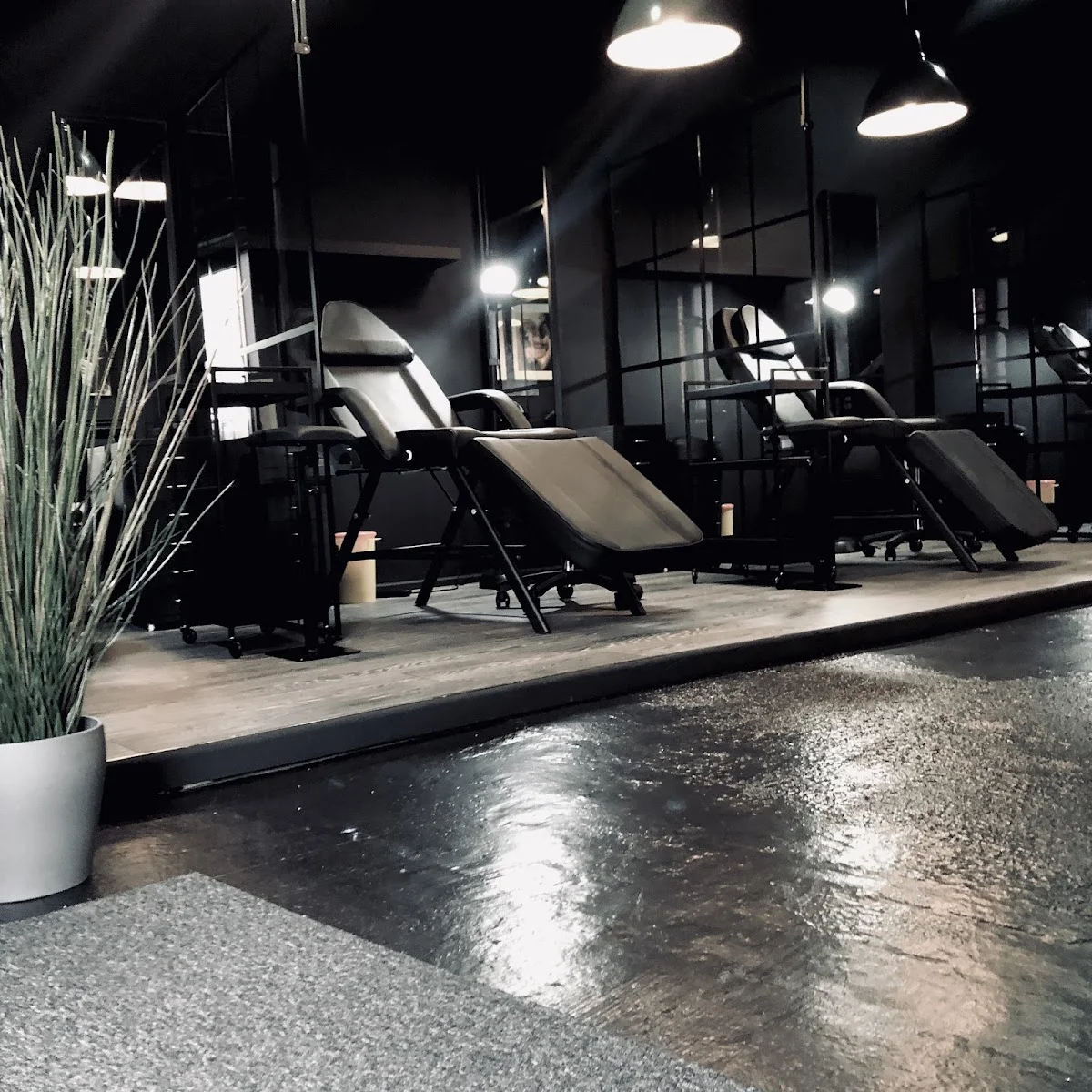 JQT-1 Tattoo & Fine Art Studio tattoo shop in Birmingham, ENG