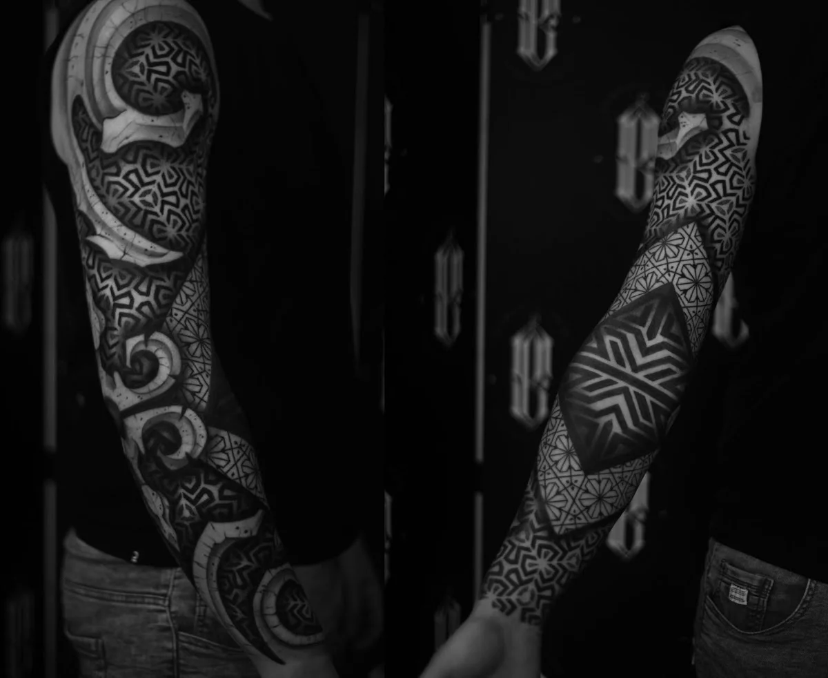 Inkland Tattoo & Body Piercing Studio photo