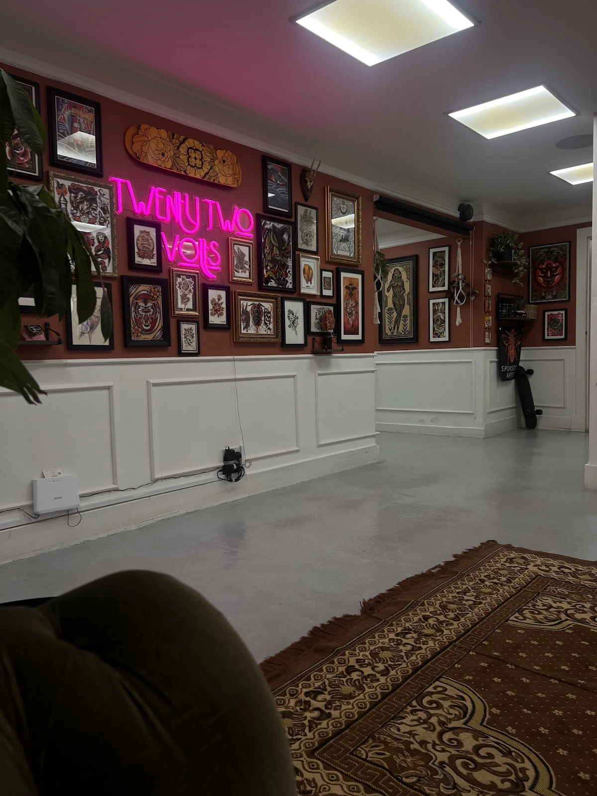 Twenty Two Volts Tattoo tattoo shop in Glasgow, SCT