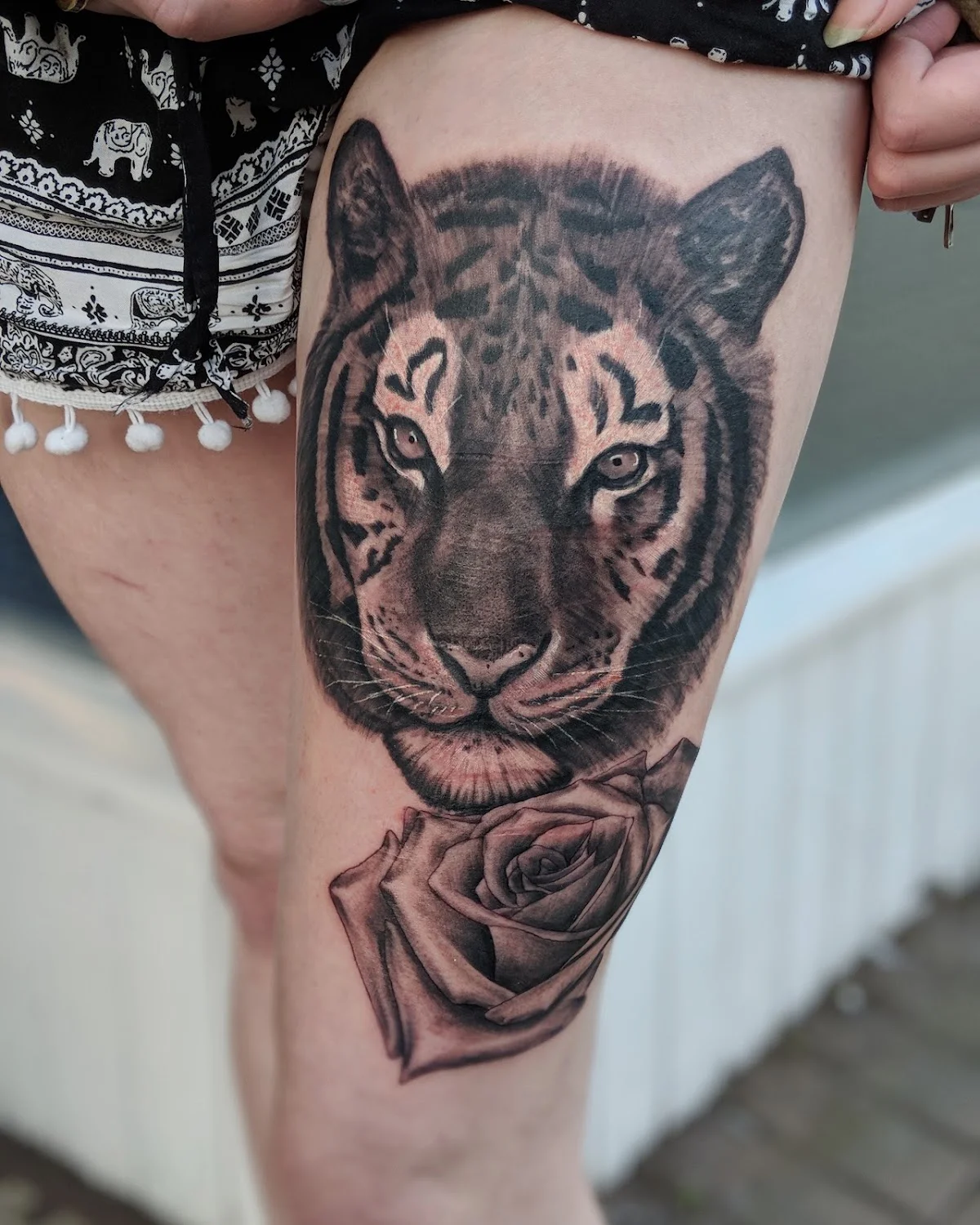 Thirteen Familia Custom Tattoo photo
