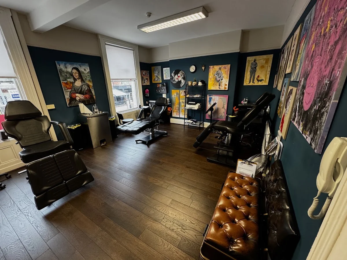 Giraffe Stairs Tattoos tattoo shop in Belfast, NIR