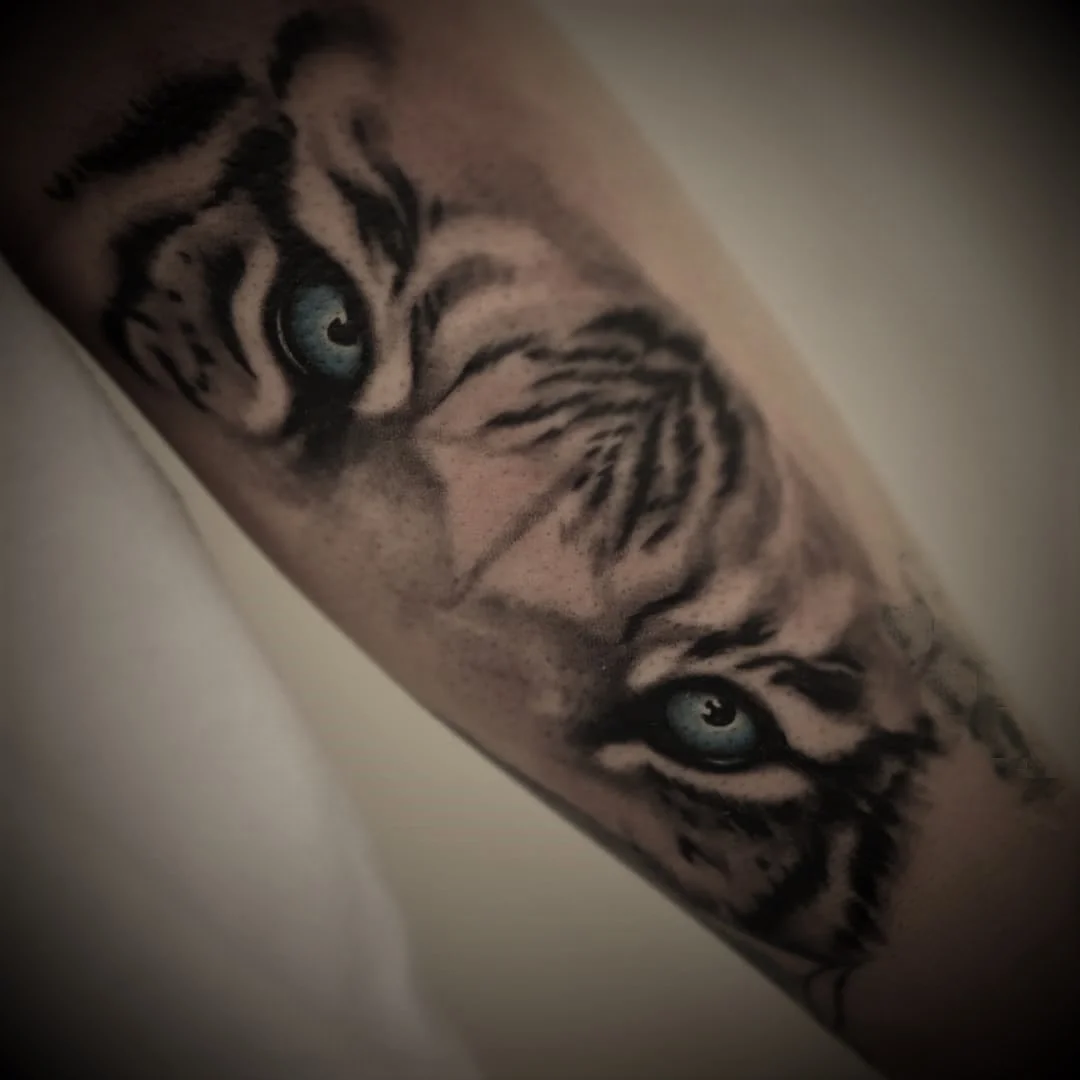 INK21 TATTOO tattoo shop in Luton, ENG