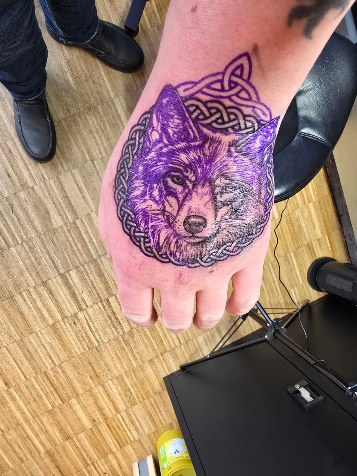Black Blood Tattoo tattoo shop in Swindon, ENG