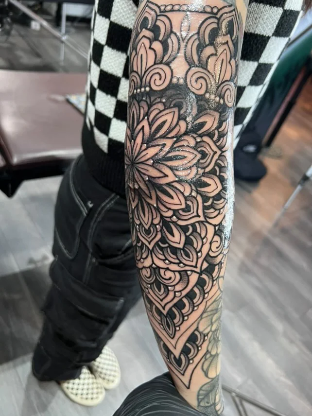 The Willow Rose Tattoo Parlour photo