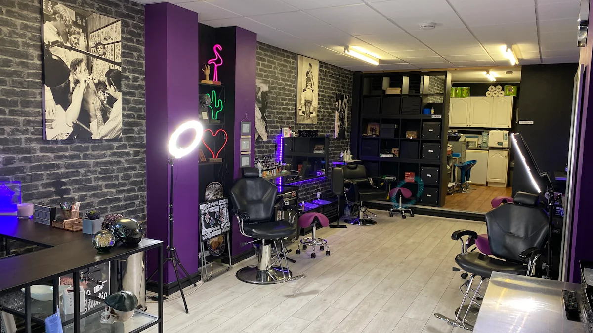 Tudor Rose Tattoo studio photo