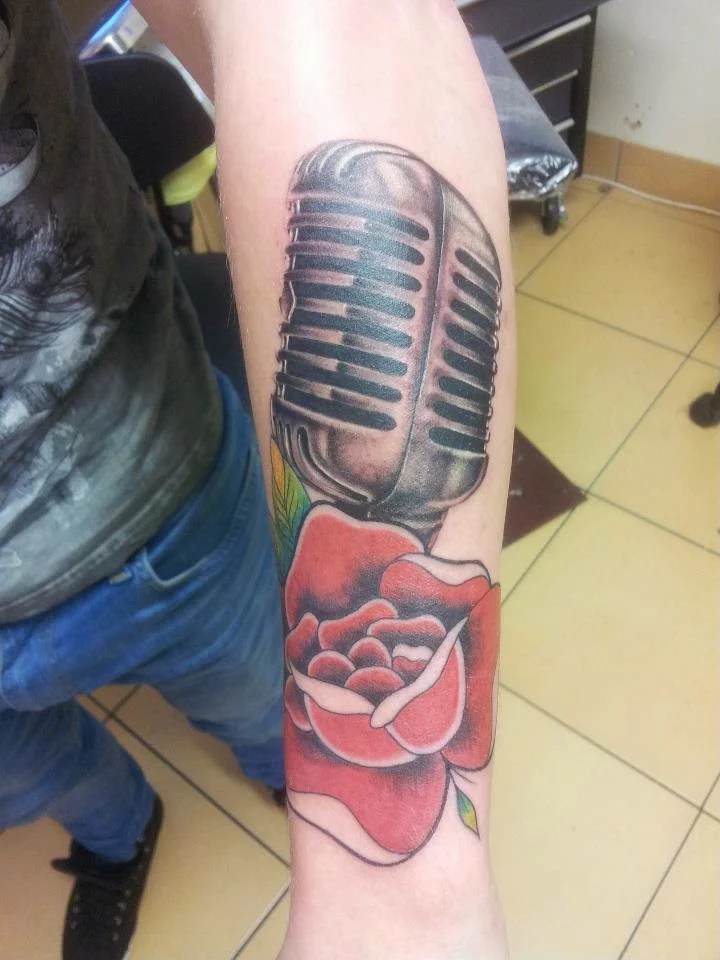 Pro Body Piercing & Tattooing Huddersfield tattoo shop in Huddersfield, ENG