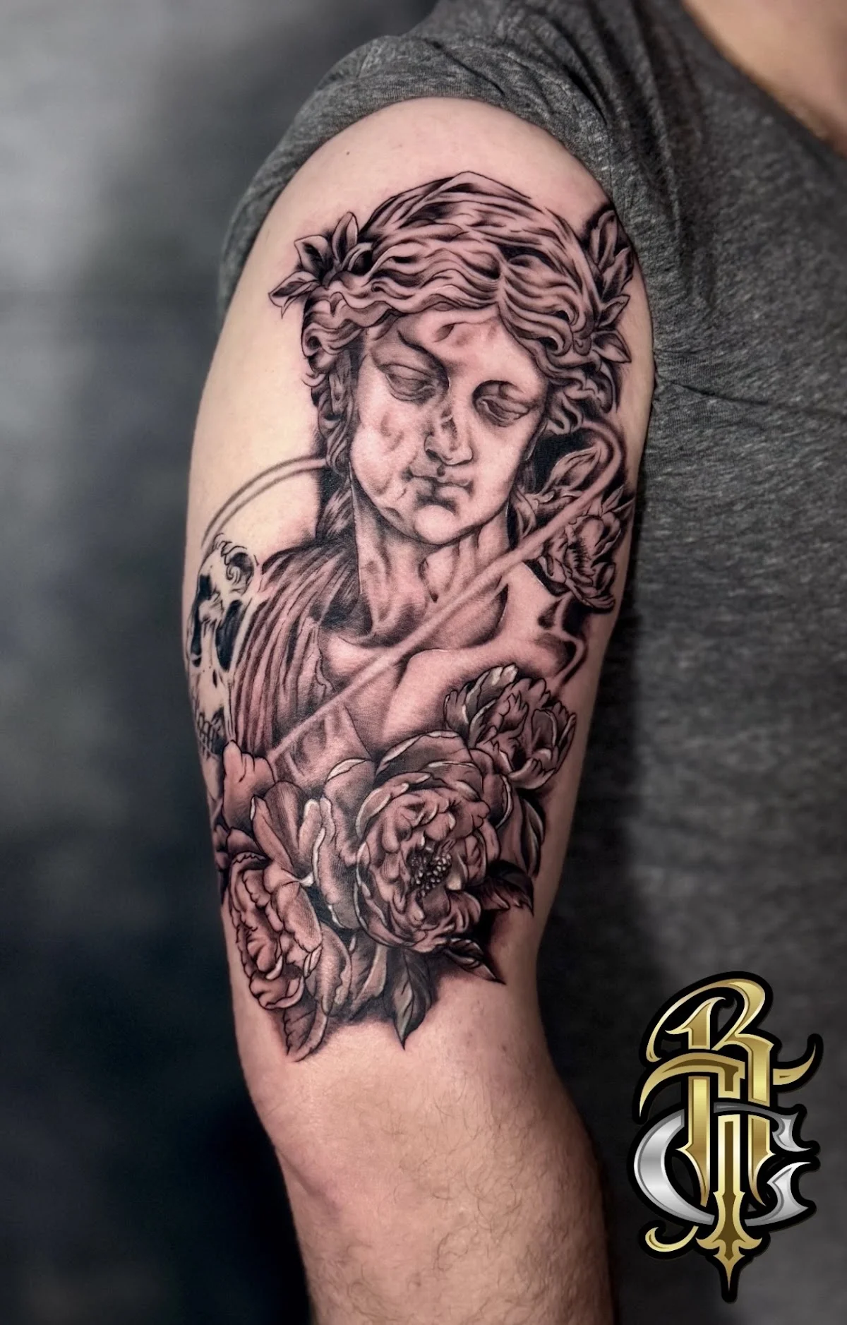RAGGOS TATTOO COLLECTIVE & TATTOO REMOVAL tattoo shop in Basingstoke, ENG