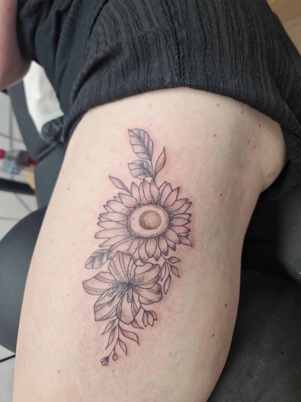 Black Wolfs House Of Ink tattoo shop in Bedford, ENG