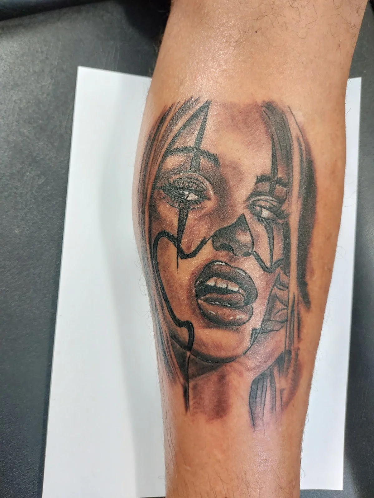 Gioart-tattoo tattoo shop in Bedford, ENG