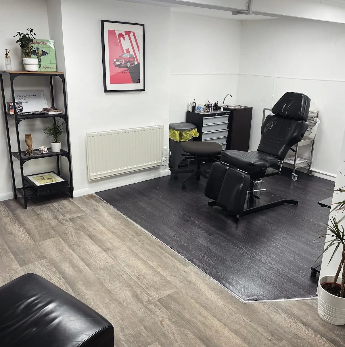 Silver Lining Tattoo Ampthill photo