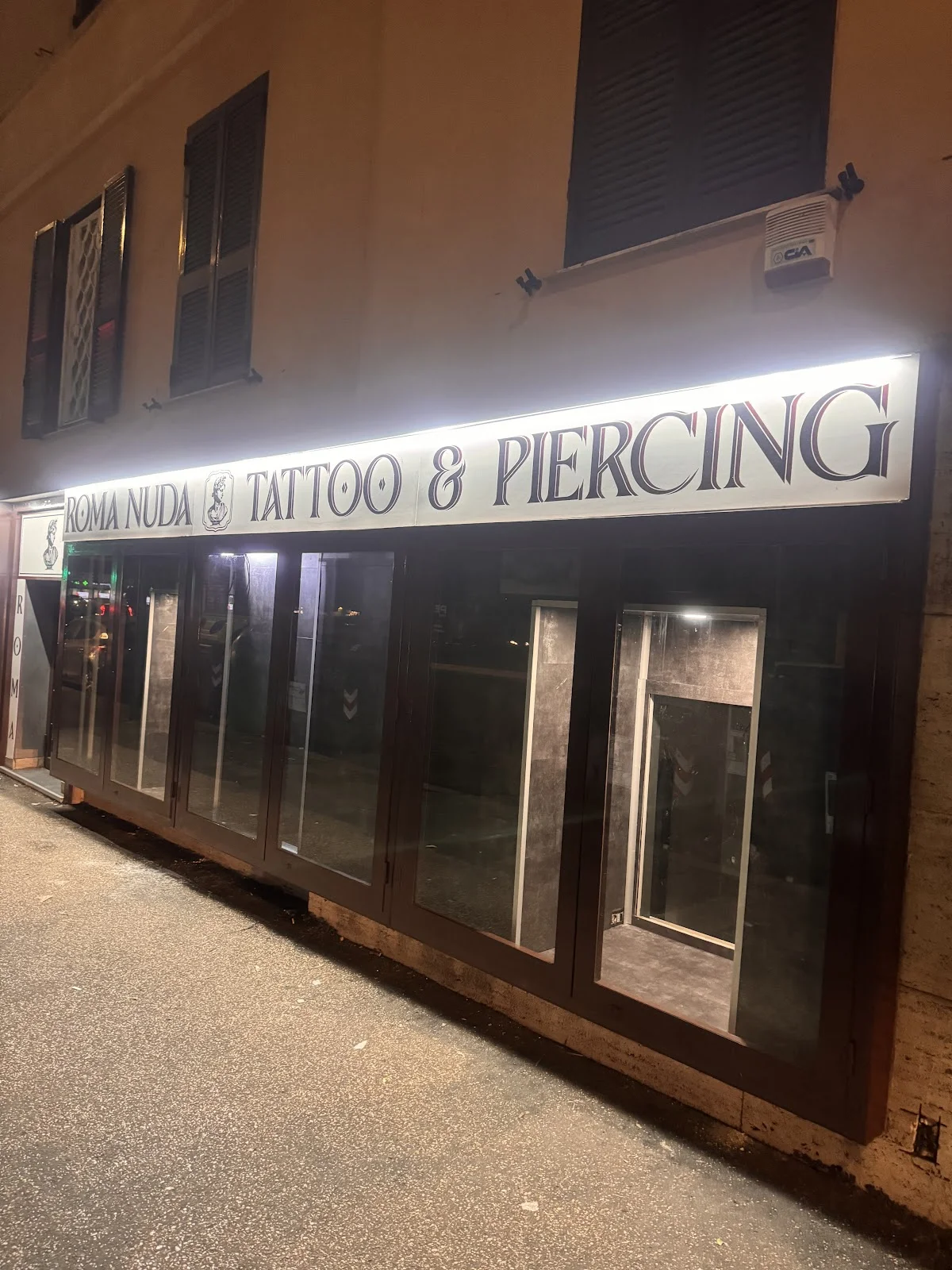 Roma Nuda Tattoo tattoo shop in Rome, RM
