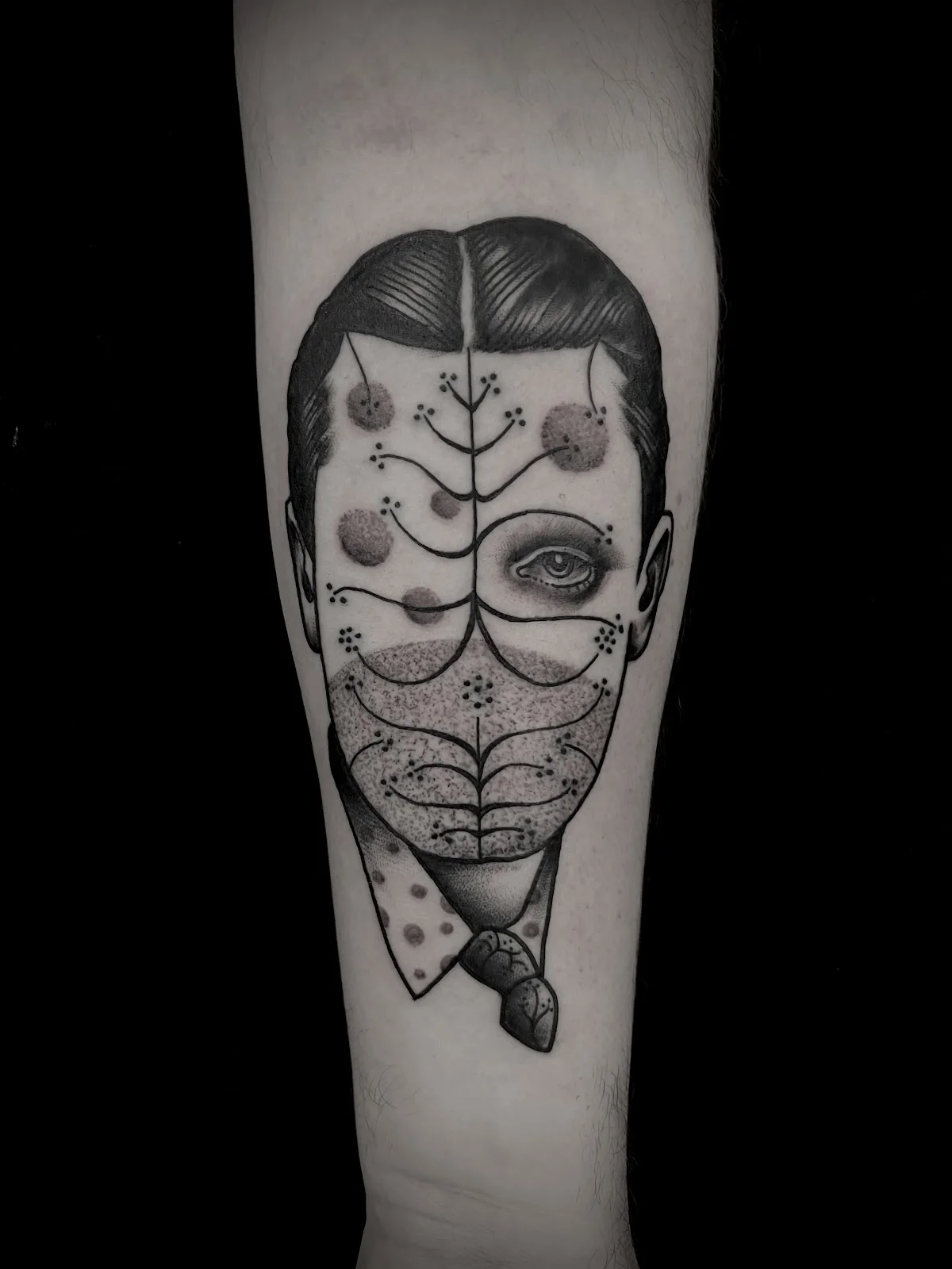 Pietro Sedda - The Saint Mariner Professional Tattooing tattoo shop in Milan, MI